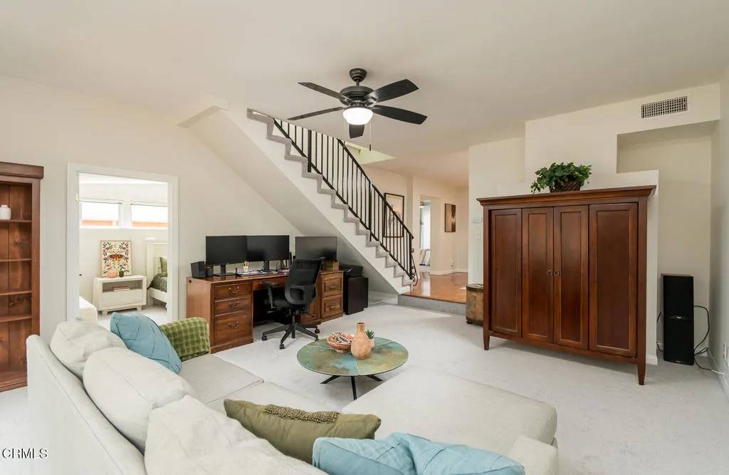 La Canada Flintridge, CA 91011,5148 Angeles Crest Highway