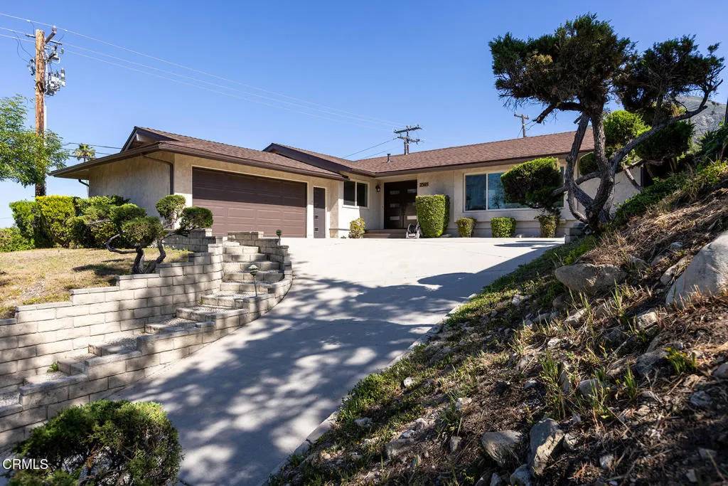 La Crescenta, CA 91214,2365 Henrietta Avenue