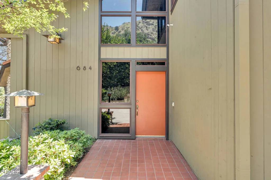 Sierra Madre, CA 91024,684 Orange Drive