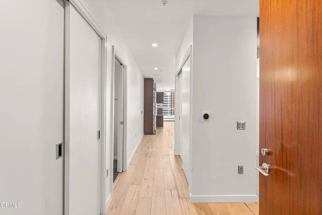 Los Angeles, CA 90015,1155 S Grand Avenue #2106