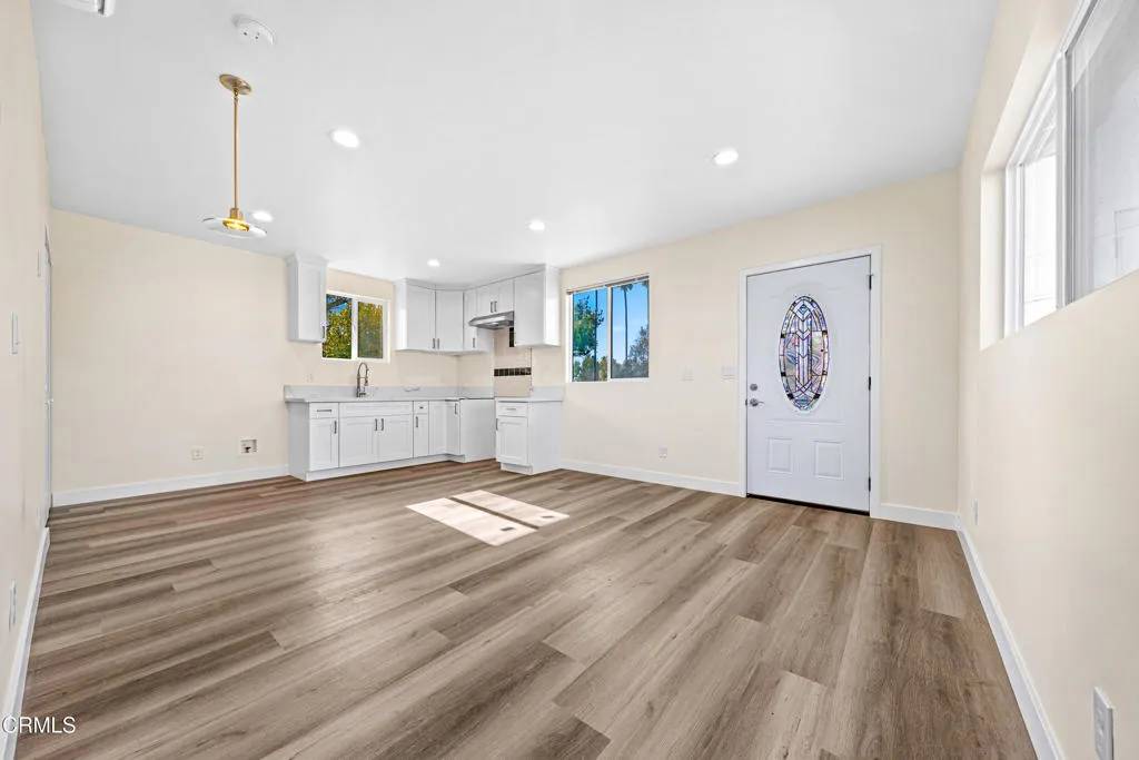 La Crescenta, CA 91214,2861 Altura Avenue