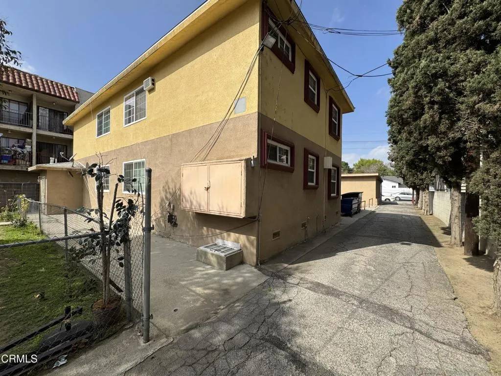 Van Nuys, CA 91406,15624 Vanowen