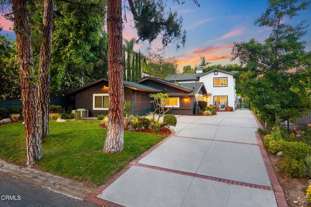 La Canada Flintridge, CA 91011,4754 Palm Drive
