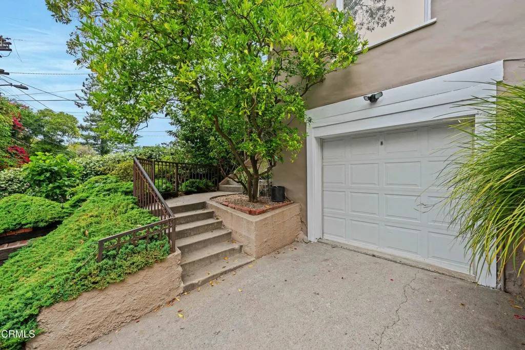 Los Angeles, CA 90046,2068 Stanley Hills Drive
