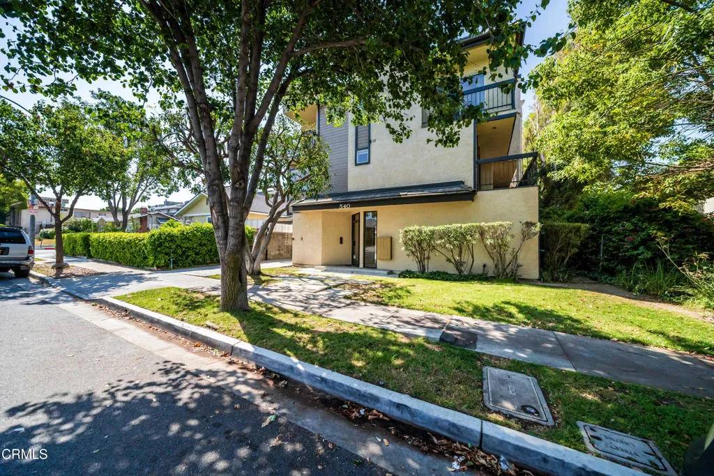 Glendale, CA 91203,540 W Wilson Avenue