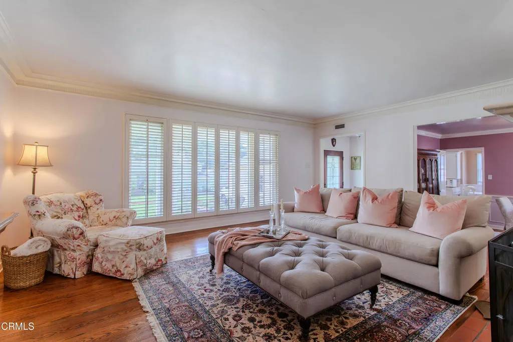 Glendale, CA 91206,2727 Hollister Terrace