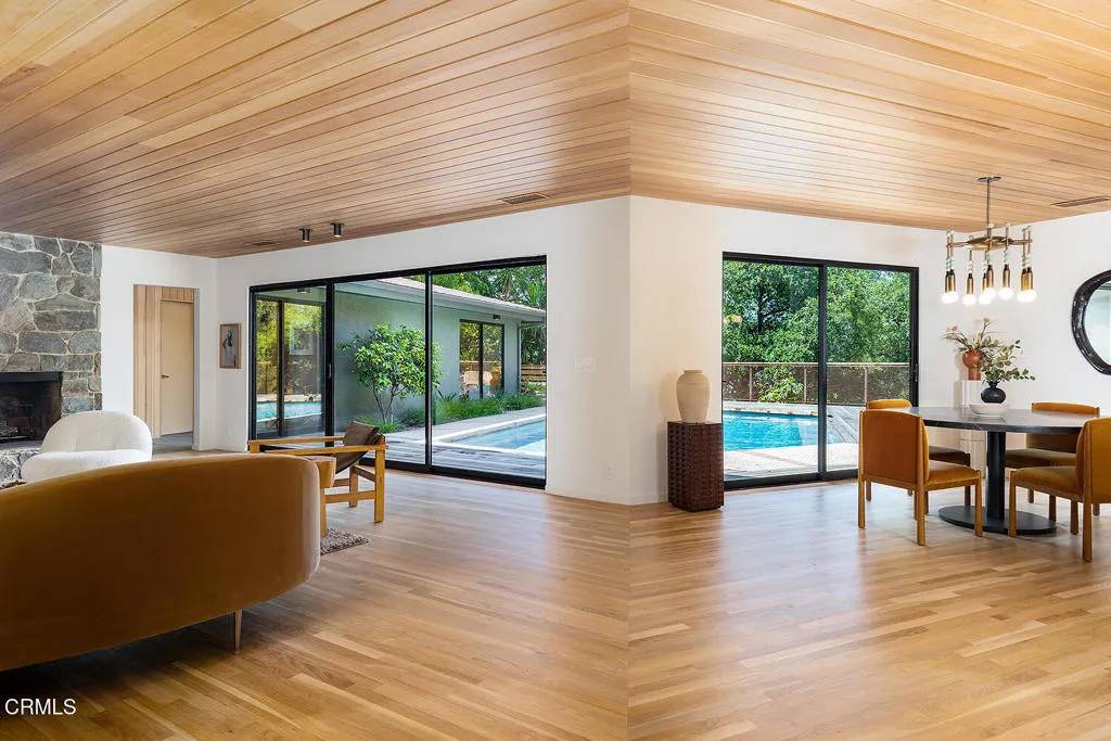 La Canada Flintridge, CA 91011,808 Inverness Drive