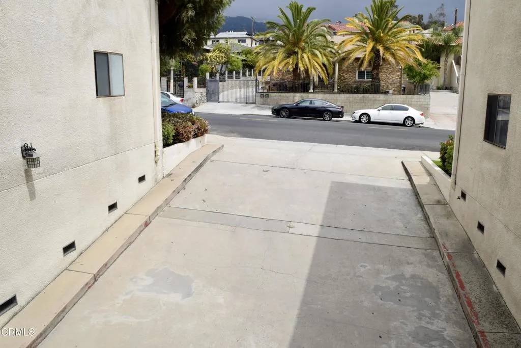 Tujunga, CA 91042,10149 commerce Avenue #2