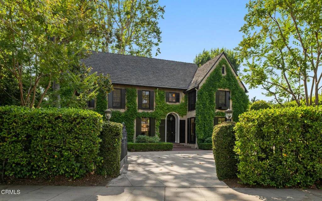 Pasadena, CA 91106,1241 S Oak Knoll Avenue