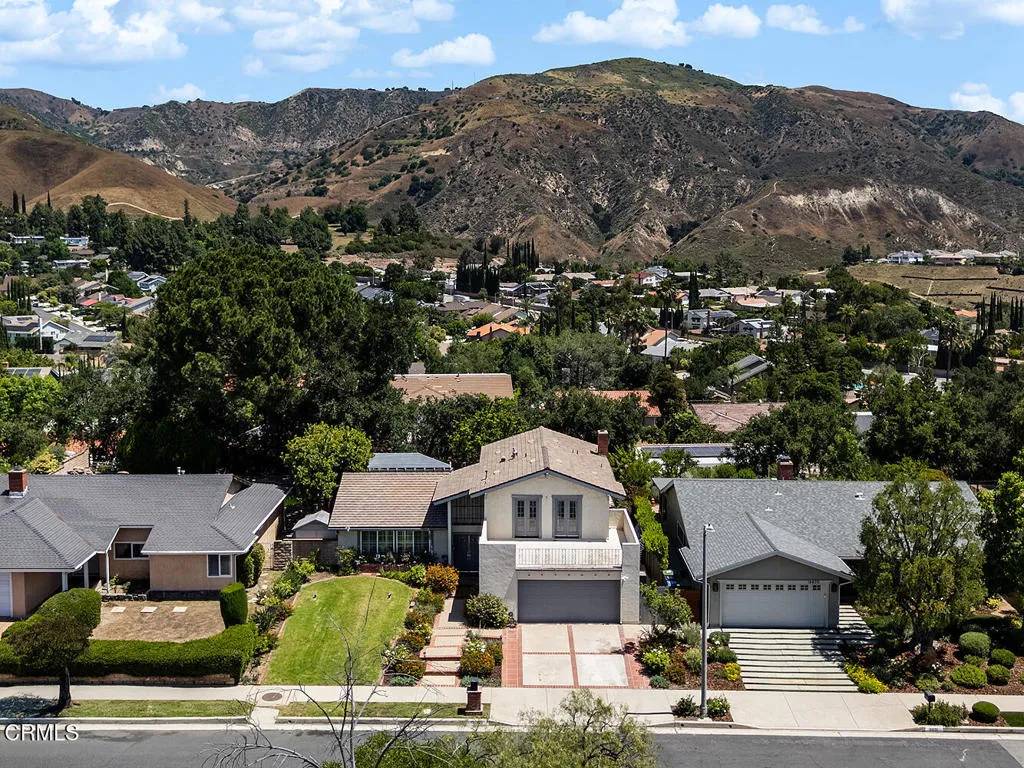 Porter Ranch, CA 91326,18845 Braemore Road