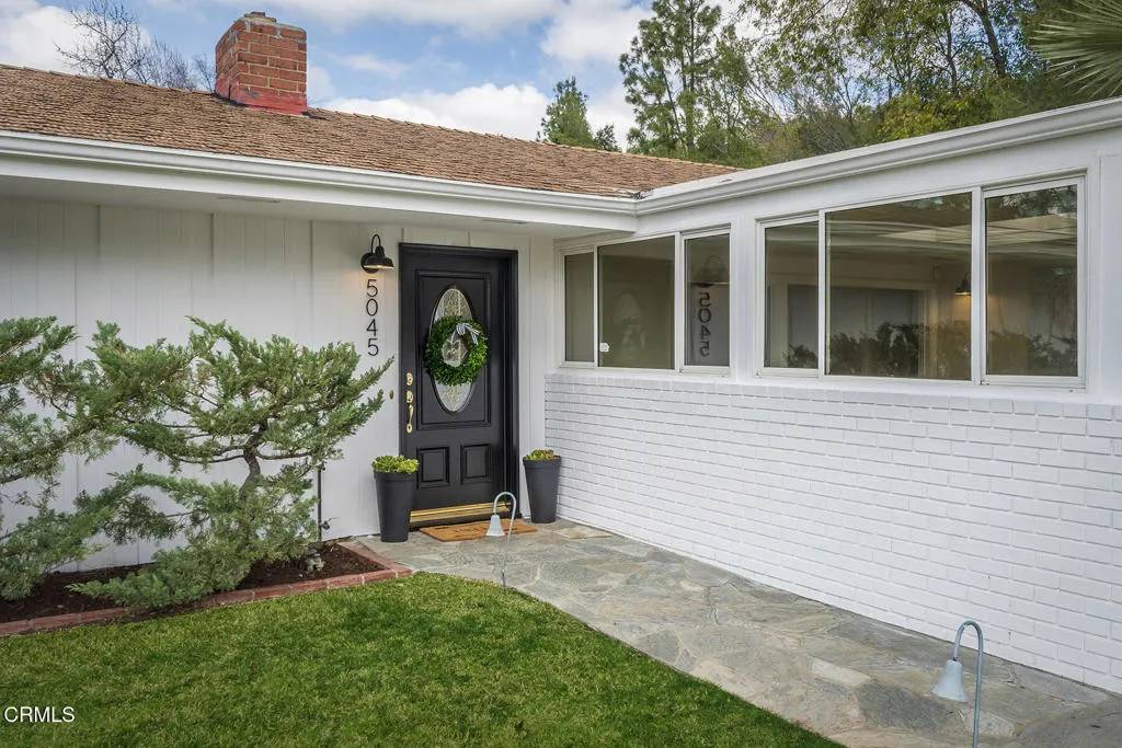 La Canada Flintridge, CA 91011,5045 Redwillow Lane