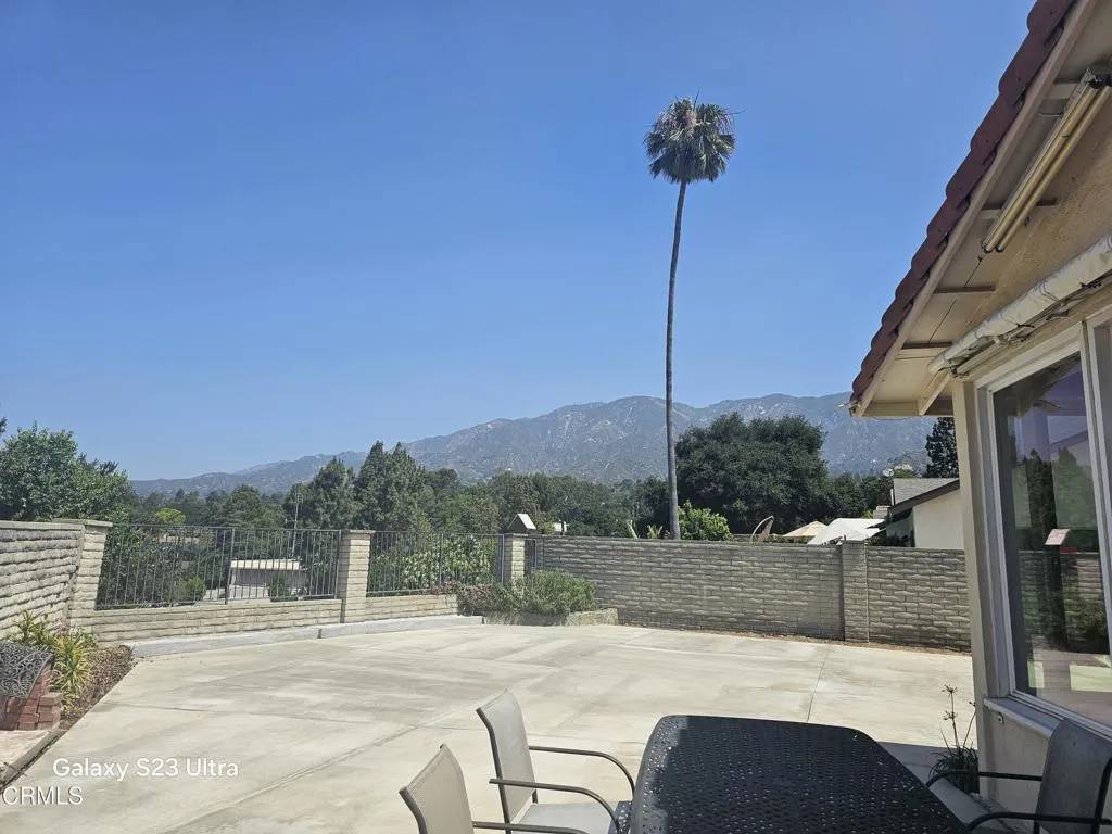 La Canada Flintridge, CA 91011,4605 Leir Drive