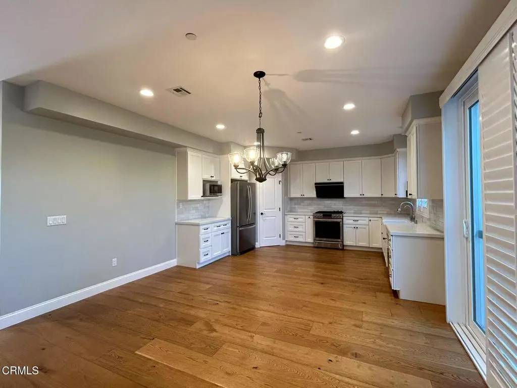 Montrose, CA 91020,2339 Park Avenue