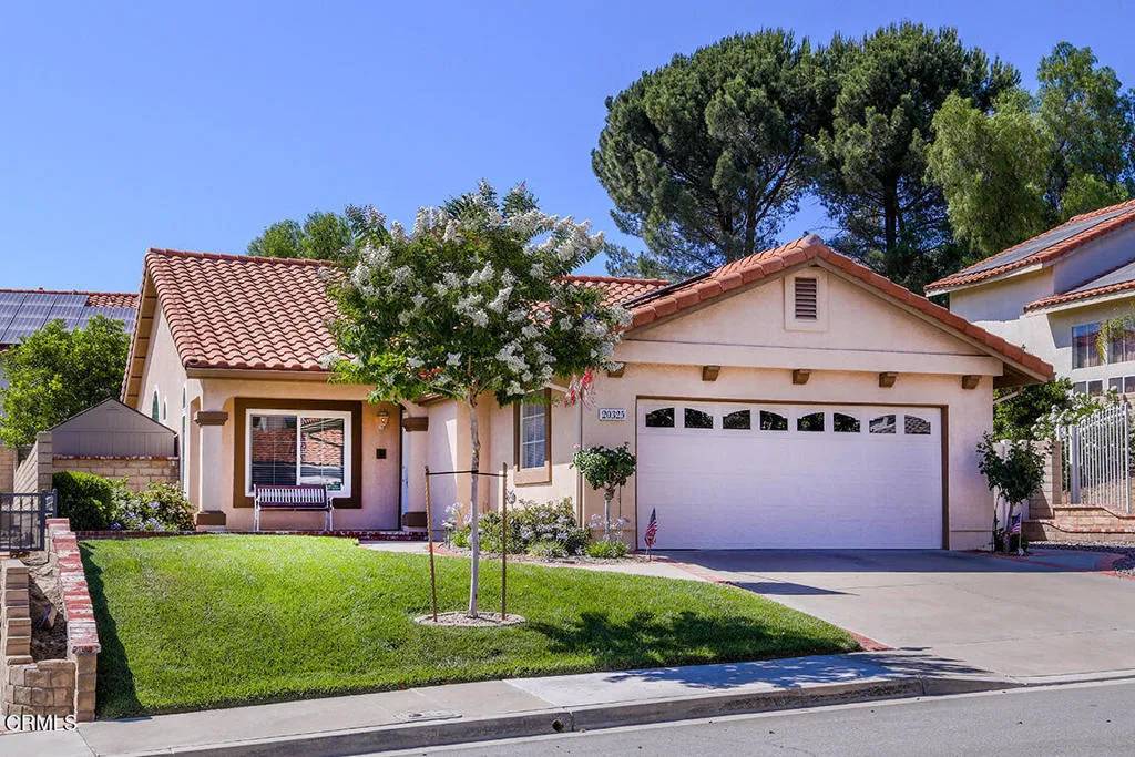 Santa Clarita, CA 91350,20325 Tamara Place