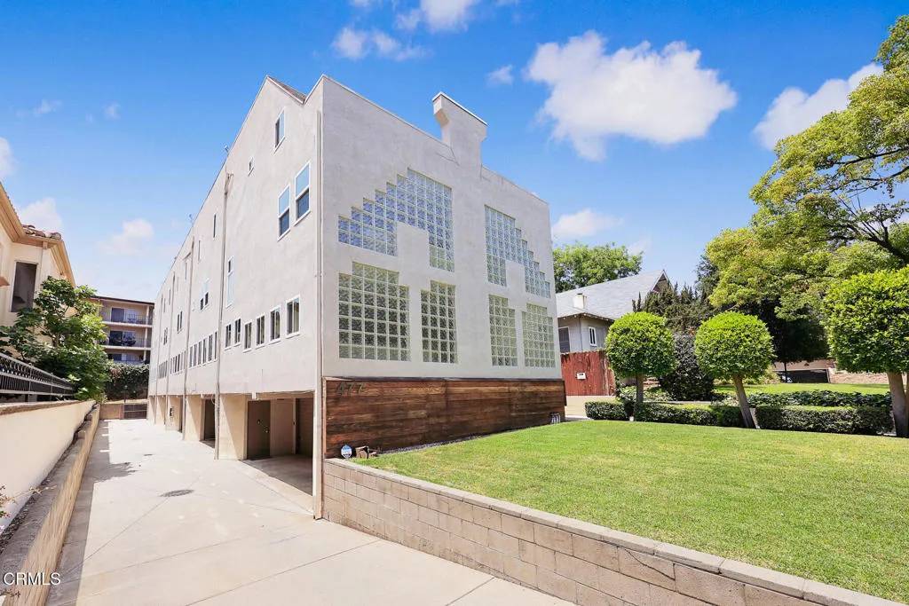 Pasadena, CA 91101,477 S Euclid Avenue #A