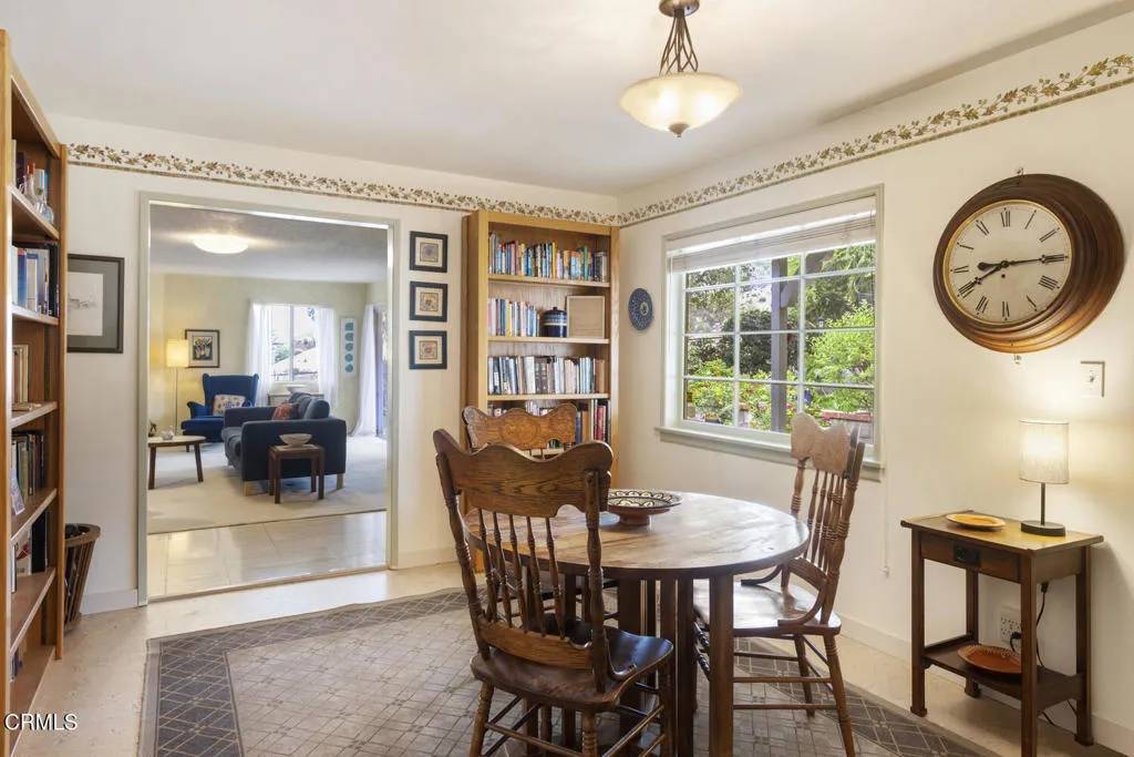 Altadena, CA 91001,3624 Leilani Way