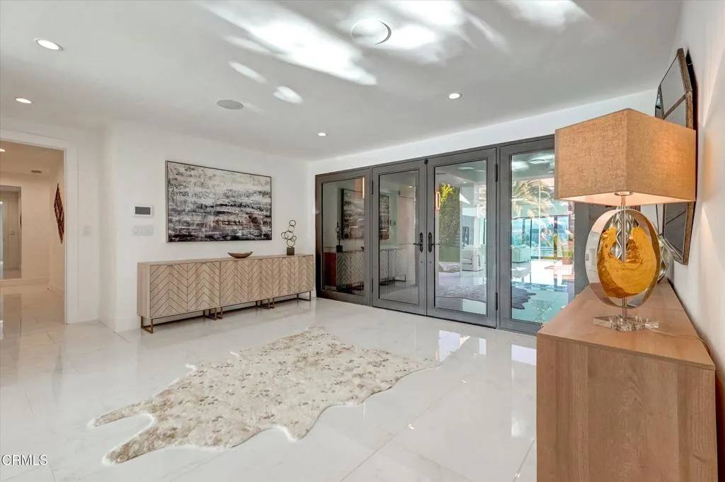 Encino, CA 91436,4423 Bergamo Drive