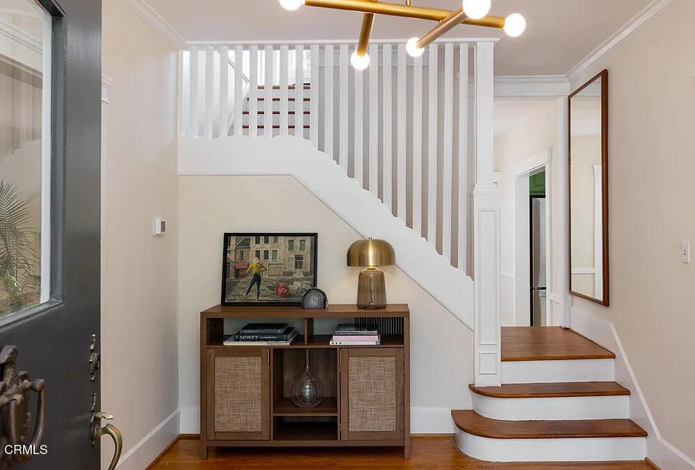 Pasadena, CA 91106,1660 Las Lunas Street