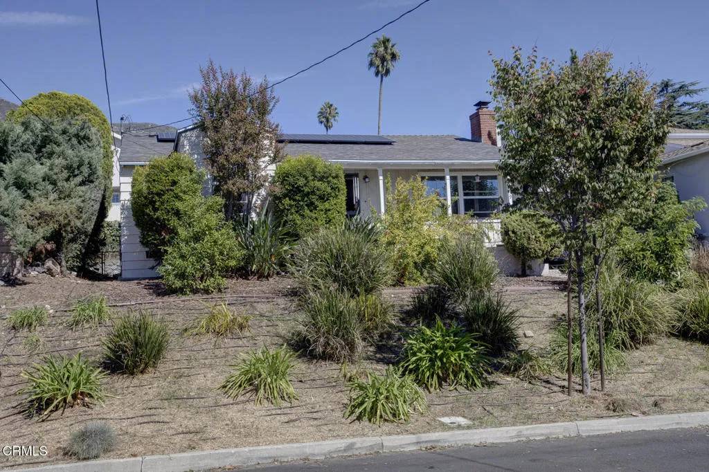 La Crescenta, CA 91214,2939 Santa Carlotta Street