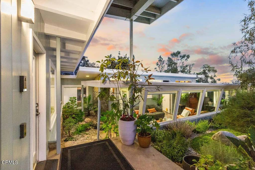 Sierra Madre, CA 91024,342 Camillo Road