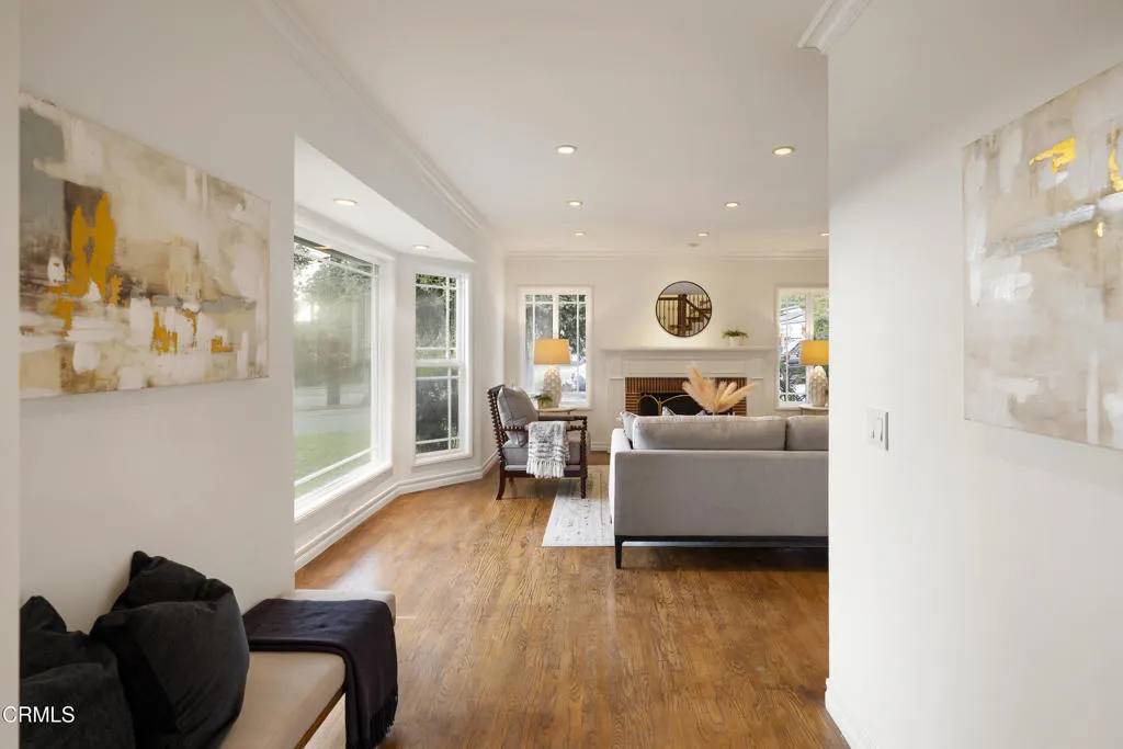 La Canada Flintridge, CA 91011,941 Chehalem Road