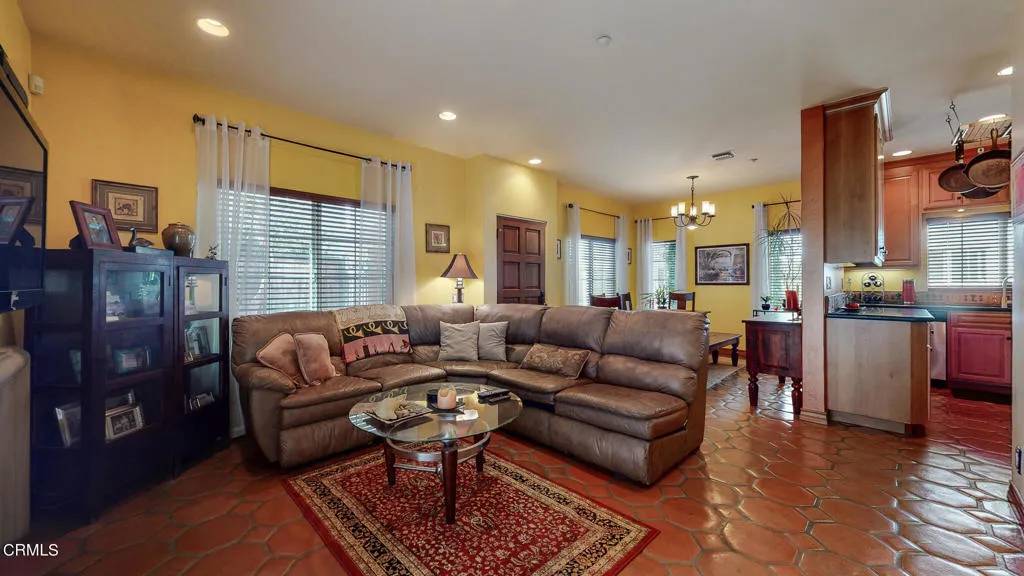Monrovia, CA 91016,855 W Olive Avenue #C