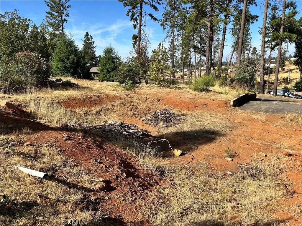 Paradise, CA 95969,5856 Grape