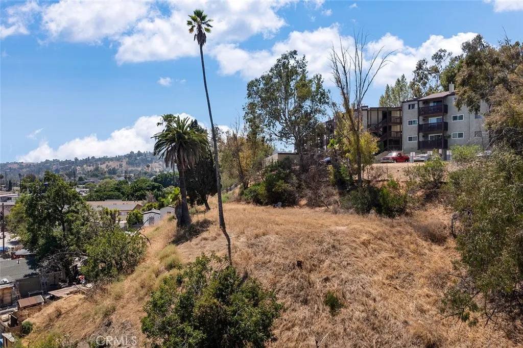 Highland Park, CA 90042,300 S Avenue 58