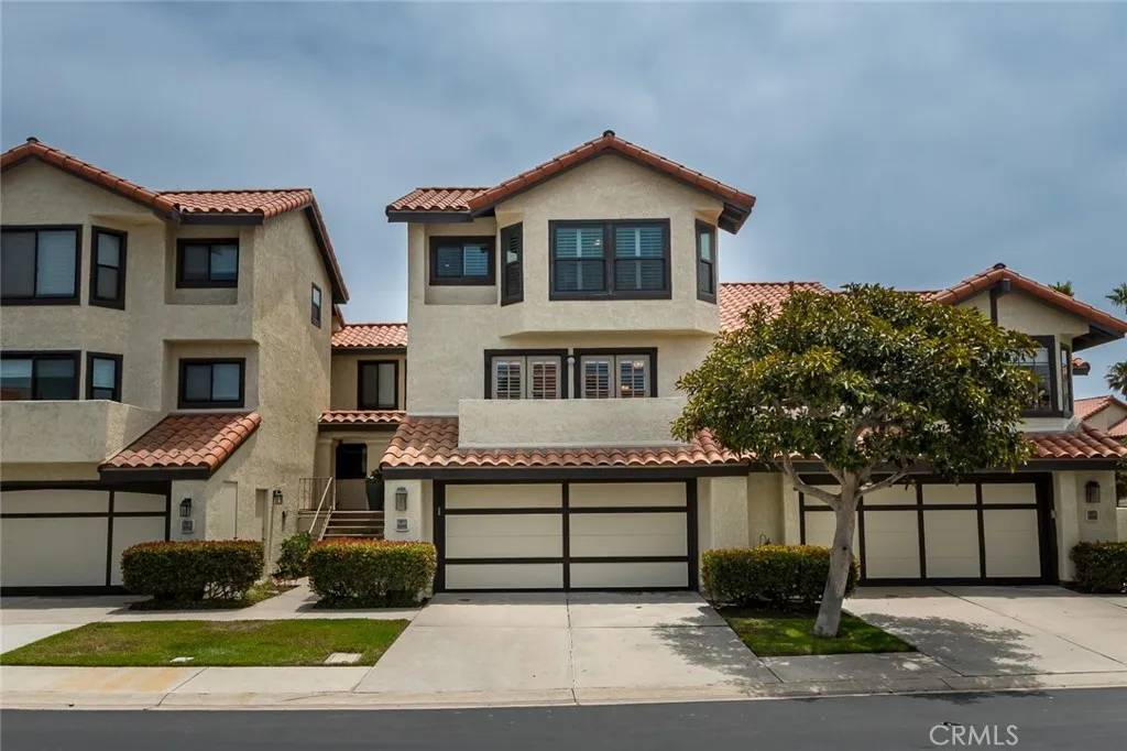 Oxnard, CA 93035,2244 Cannes Square
