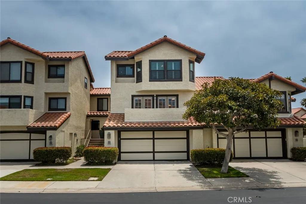 Oxnard, CA 93035,2244 Cannes Square