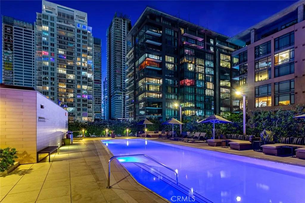Los Angeles, CA 90015,1155 S Grand Avenue #1011