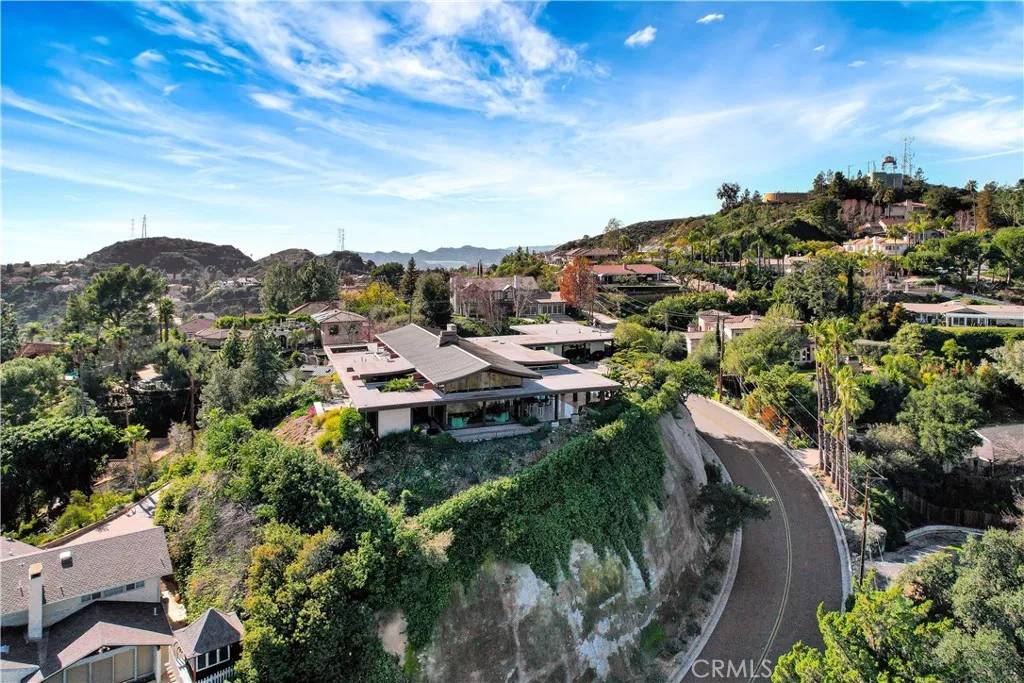 La Canada Flintridge, CA 91011,3820 Domal Lane