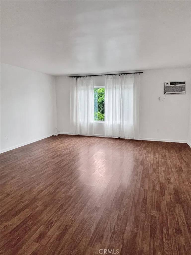Valley Glen, CA 91401,5620 Woodman #9