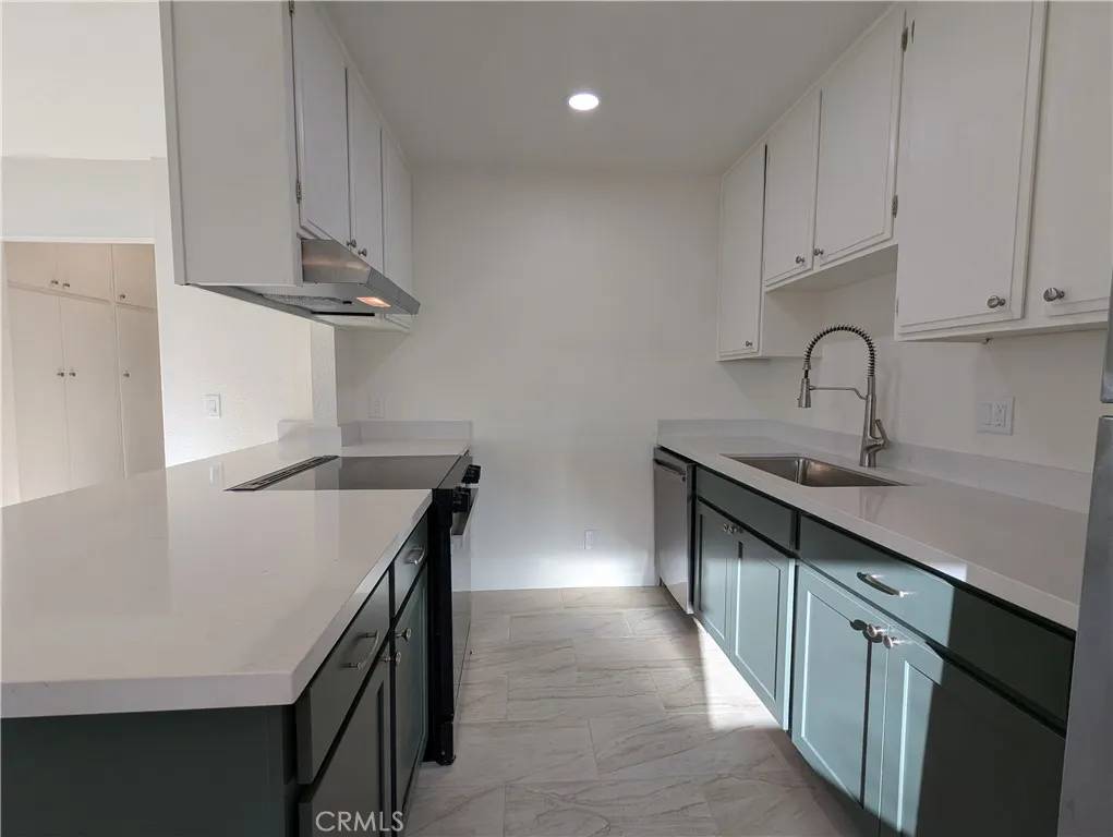 Palm Desert, CA 92260,73443 Catalina Way
