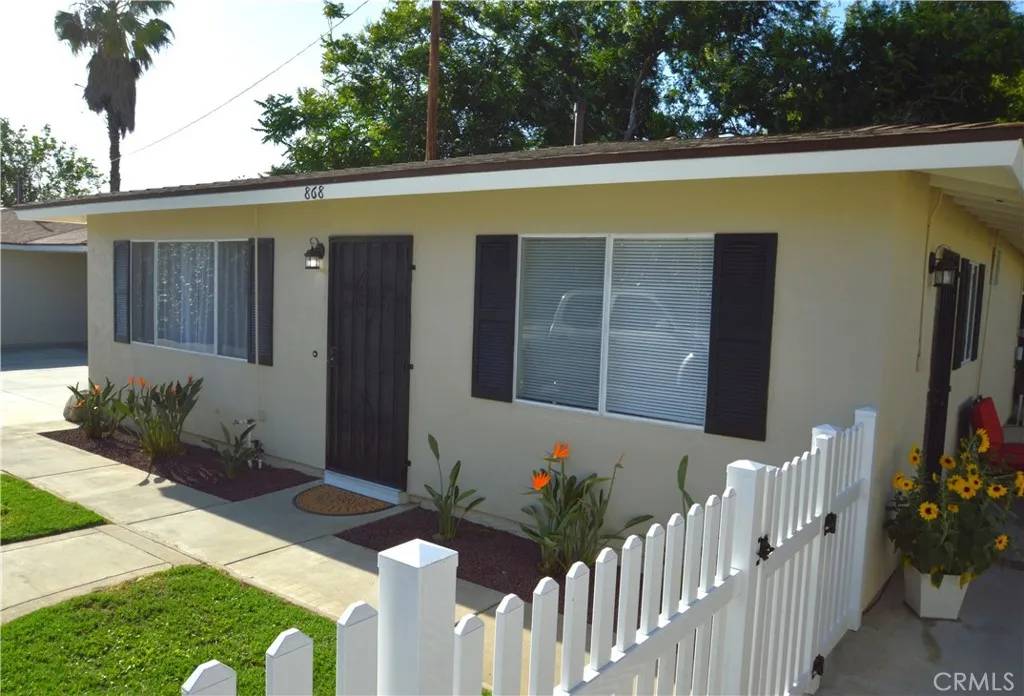Duarte, CA 91010,868 Random Lane