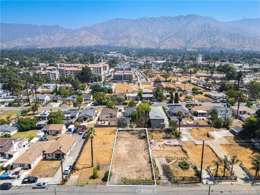 Altadena, CA 91001,785 E Sacramento