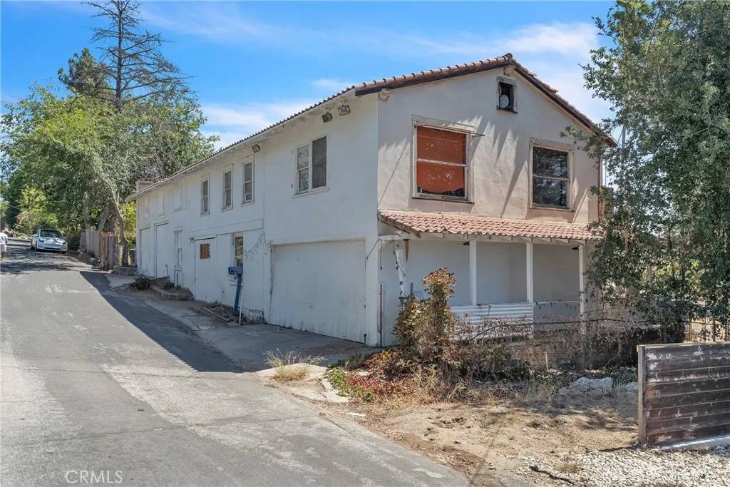 Pasadena, CA 91107,3300 Barhite