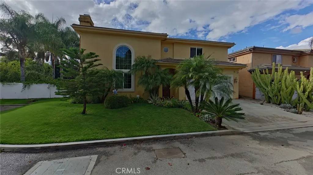 Van Nuys, CA 91406,6937 Kian Court