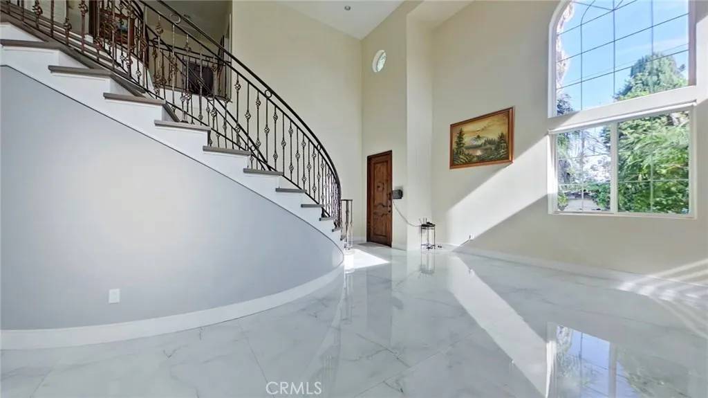 Van Nuys, CA 91406,6937 Kian Court