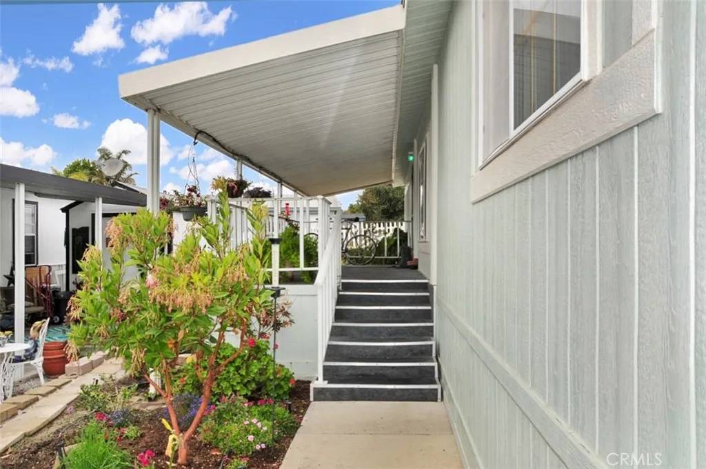 Arroyo Grande, CA 93420,765 Mesa View #285