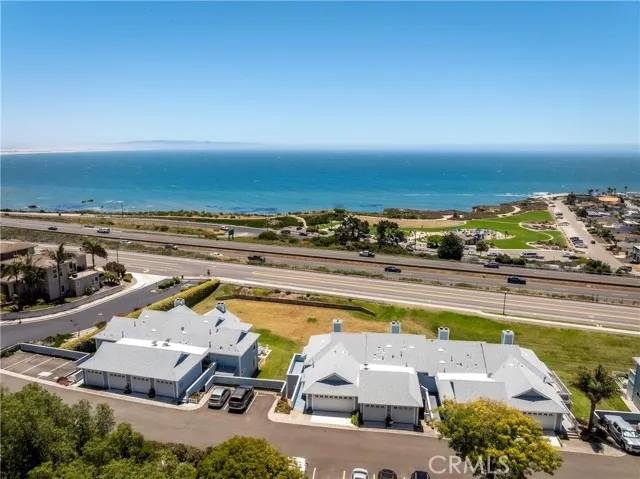 Pismo Beach, CA 93449,320 Foothill Road #7