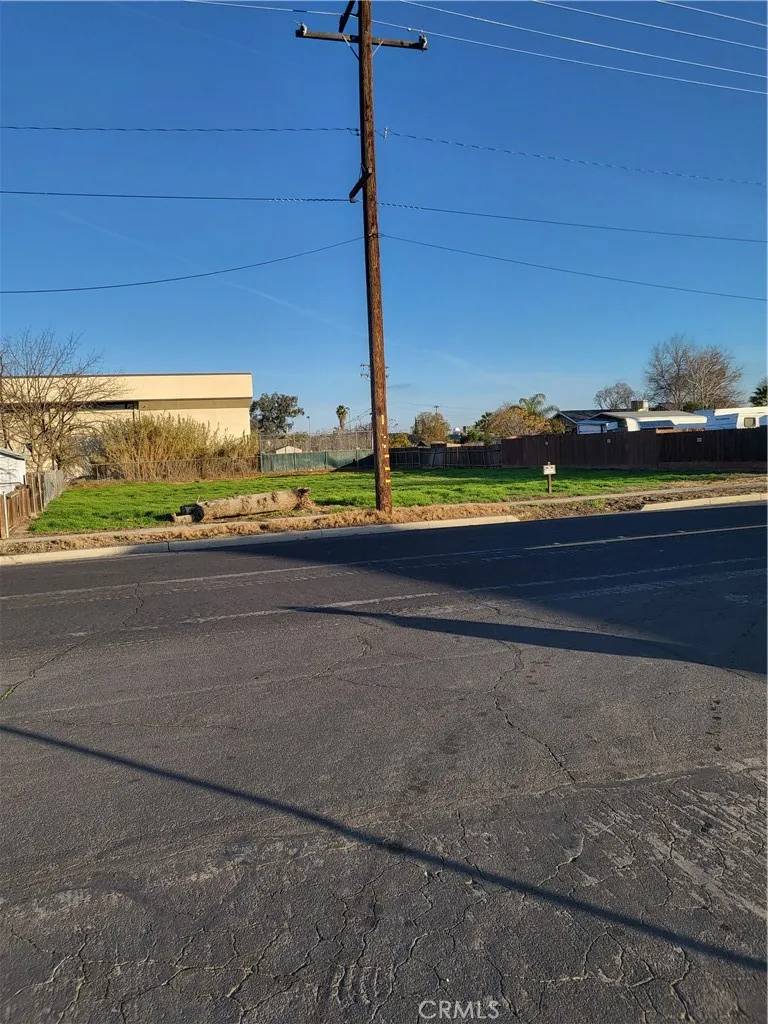 Hanford, CA 93230,503 S Irwin