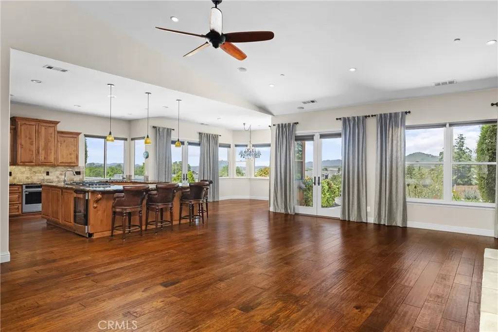 Arroyo Grande, CA 93420,325 Red Oak Way