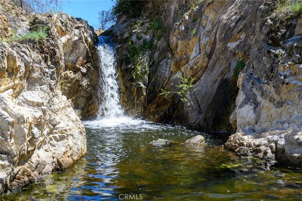 Creston, CA 93432,2 Huer Huero