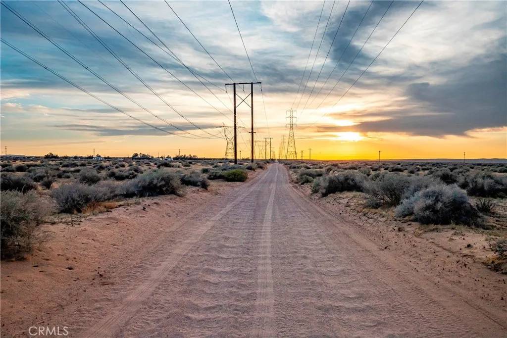 Hinkley, CA 92347,0 APN 0496-051-56 Santa Fe