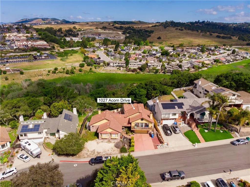 Arroyo Grande, CA 93420,1027 Acorn Drive