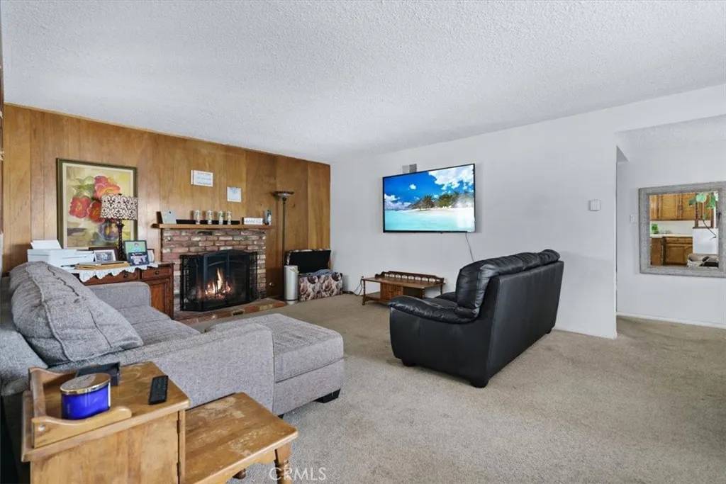 Santa Maria, CA 93455,315 Hobbs Lane