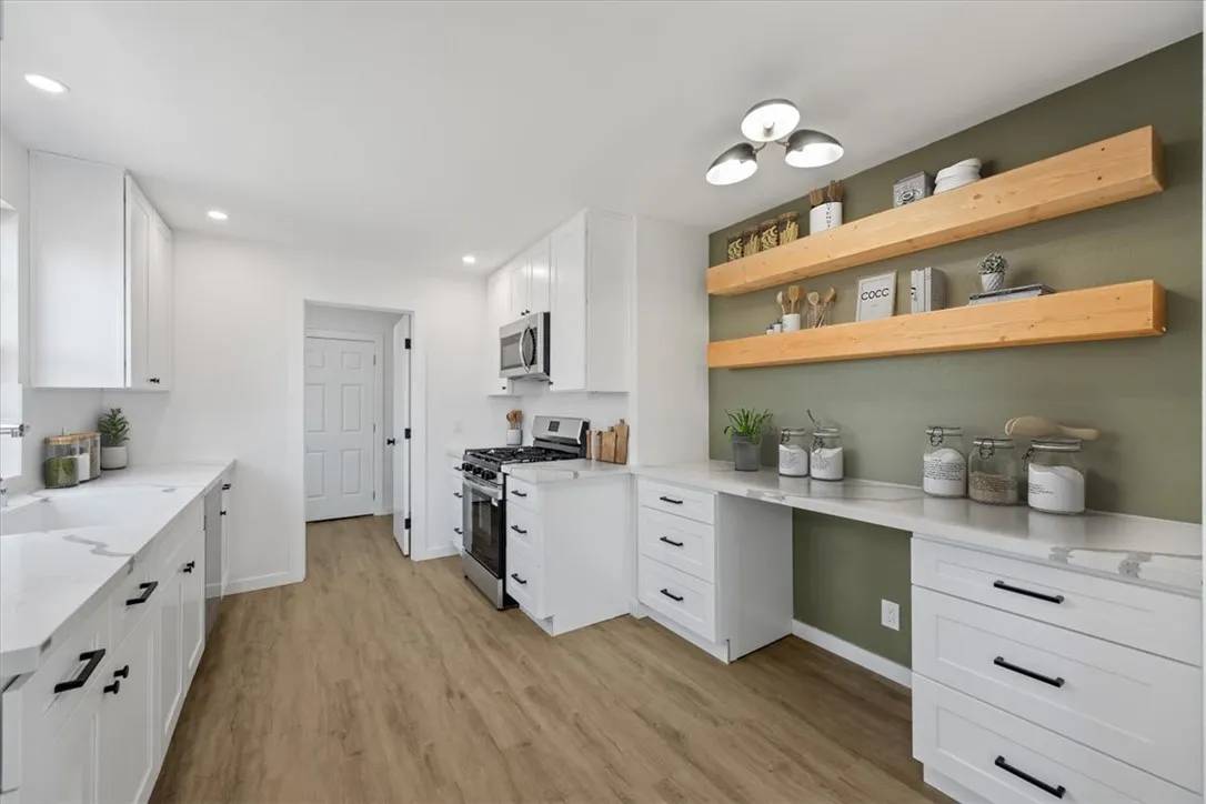 Santa Maria, CA 93458,824 S Smith Street