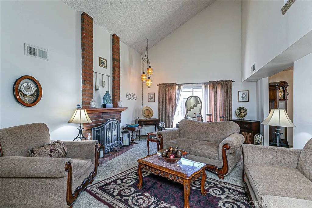 Santa Maria, CA 93454,420 E Park Avenue