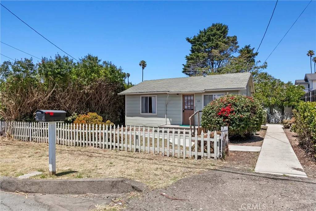 Grover Beach, CA 93433,919 Seabright Avenue